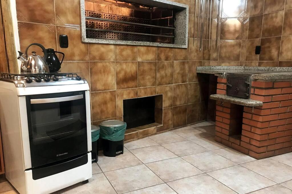 הוילה Bento Gonçalves Galpao Rustico No Vale Dos Vinhedos מראה חיצוני תמונה
